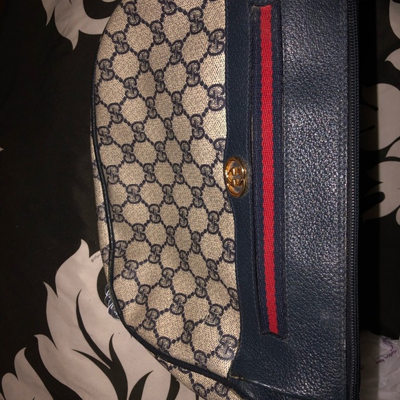 Authentic Gucci Monogram Crossover Bag - Picture 10 of 10